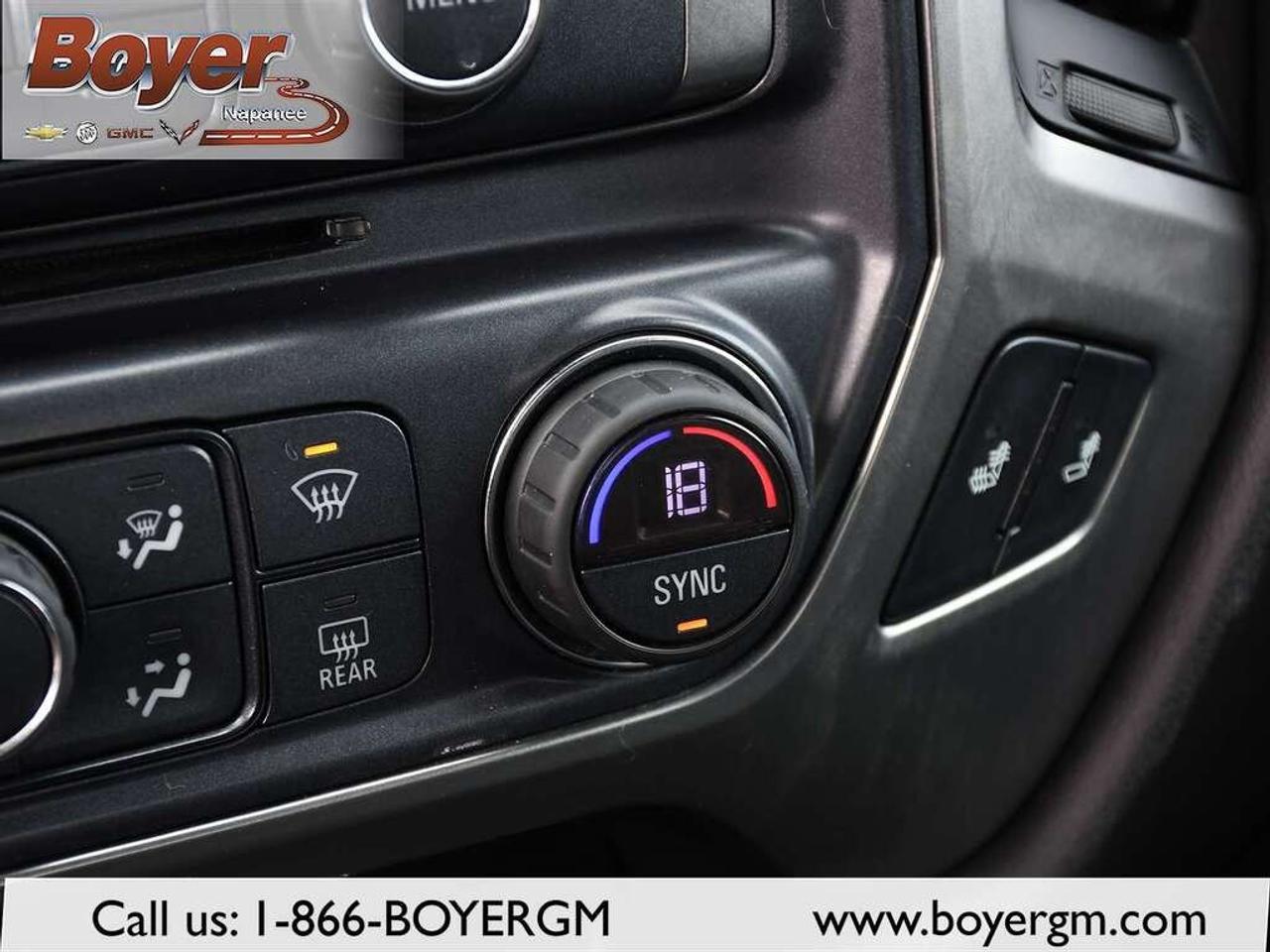 2018 Chevrolet Silverado 1500 Crew Cab Short Box 4-Wheel Drive LT w/1LT Photo