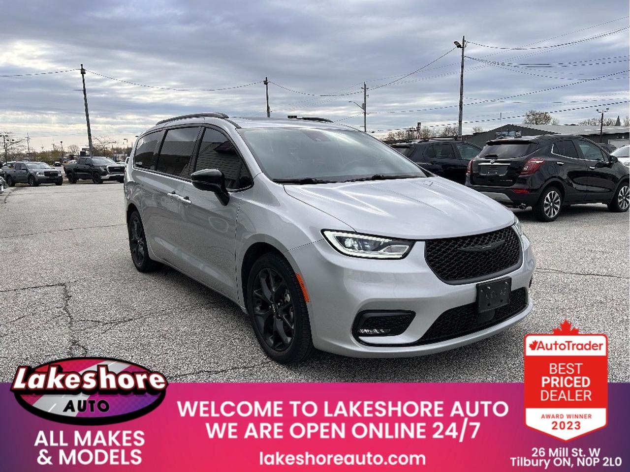 2023 Chrysler Pacifica Limited Photo