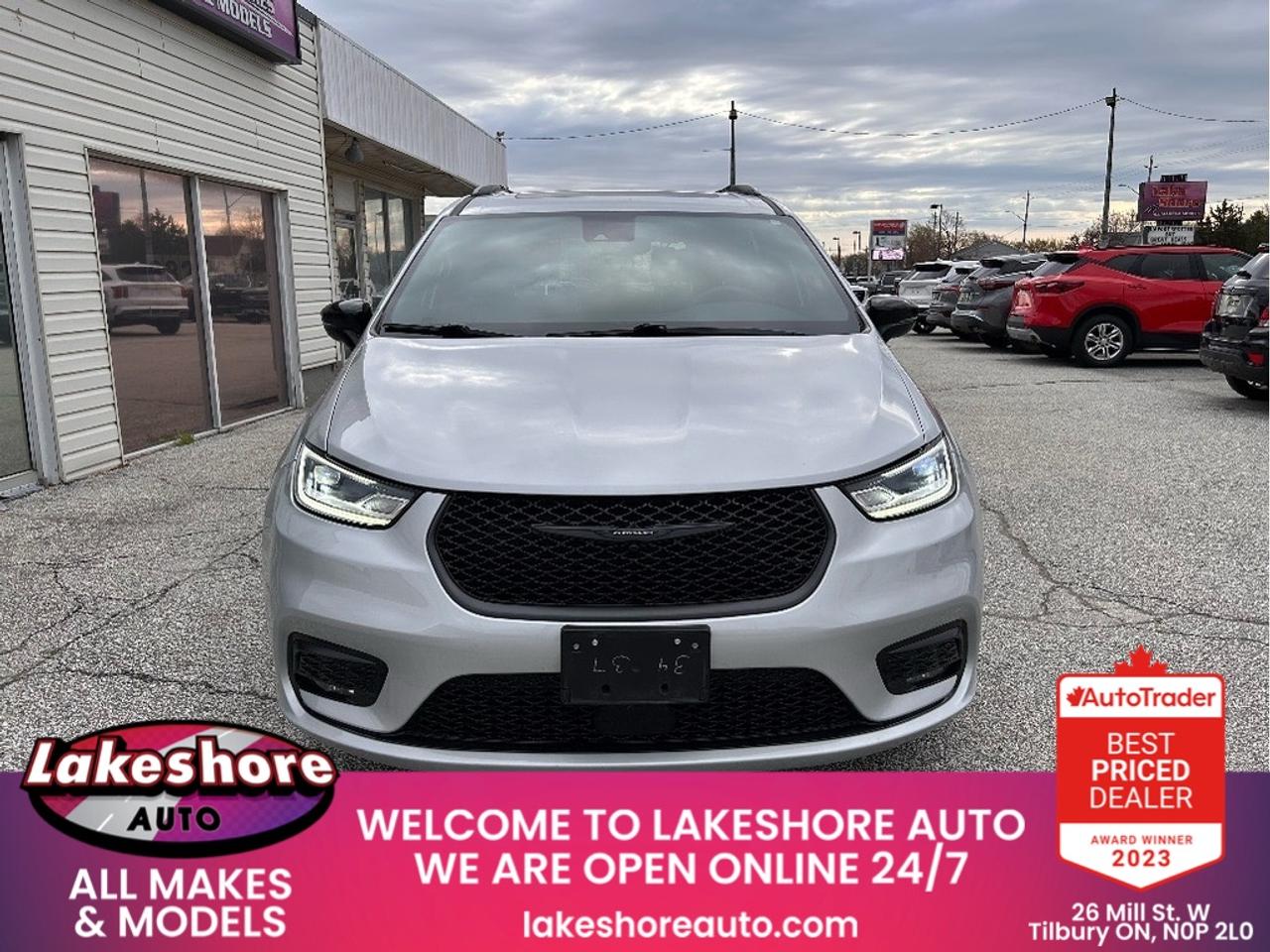 2023 Chrysler Pacifica Limited Photo