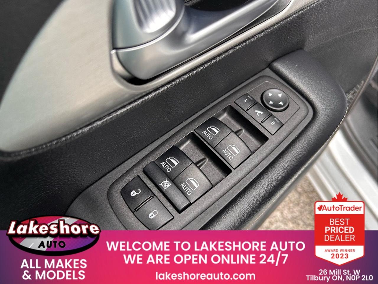 2023 Chrysler Pacifica Limited Photo