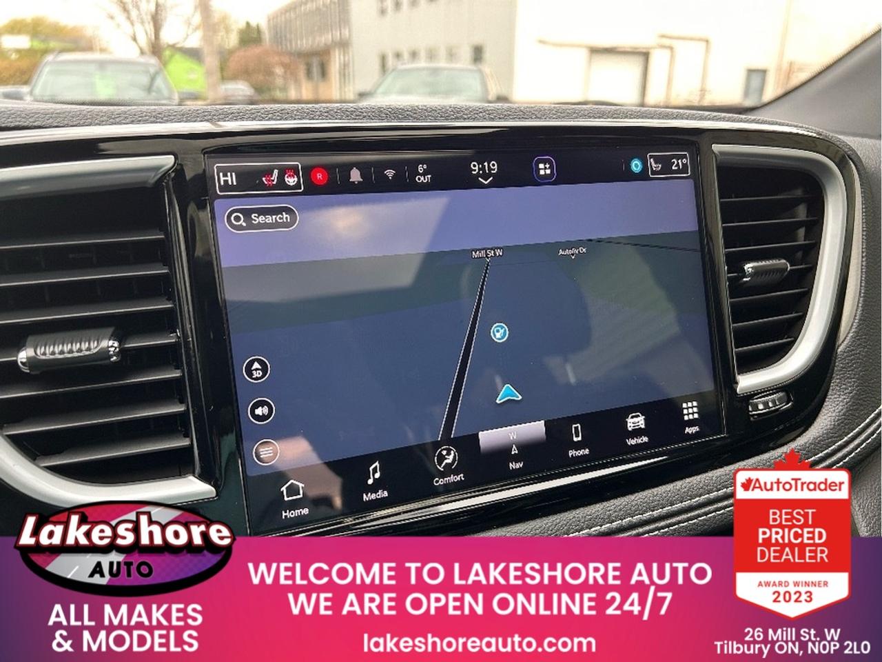 2023 Chrysler Pacifica Limited Photo