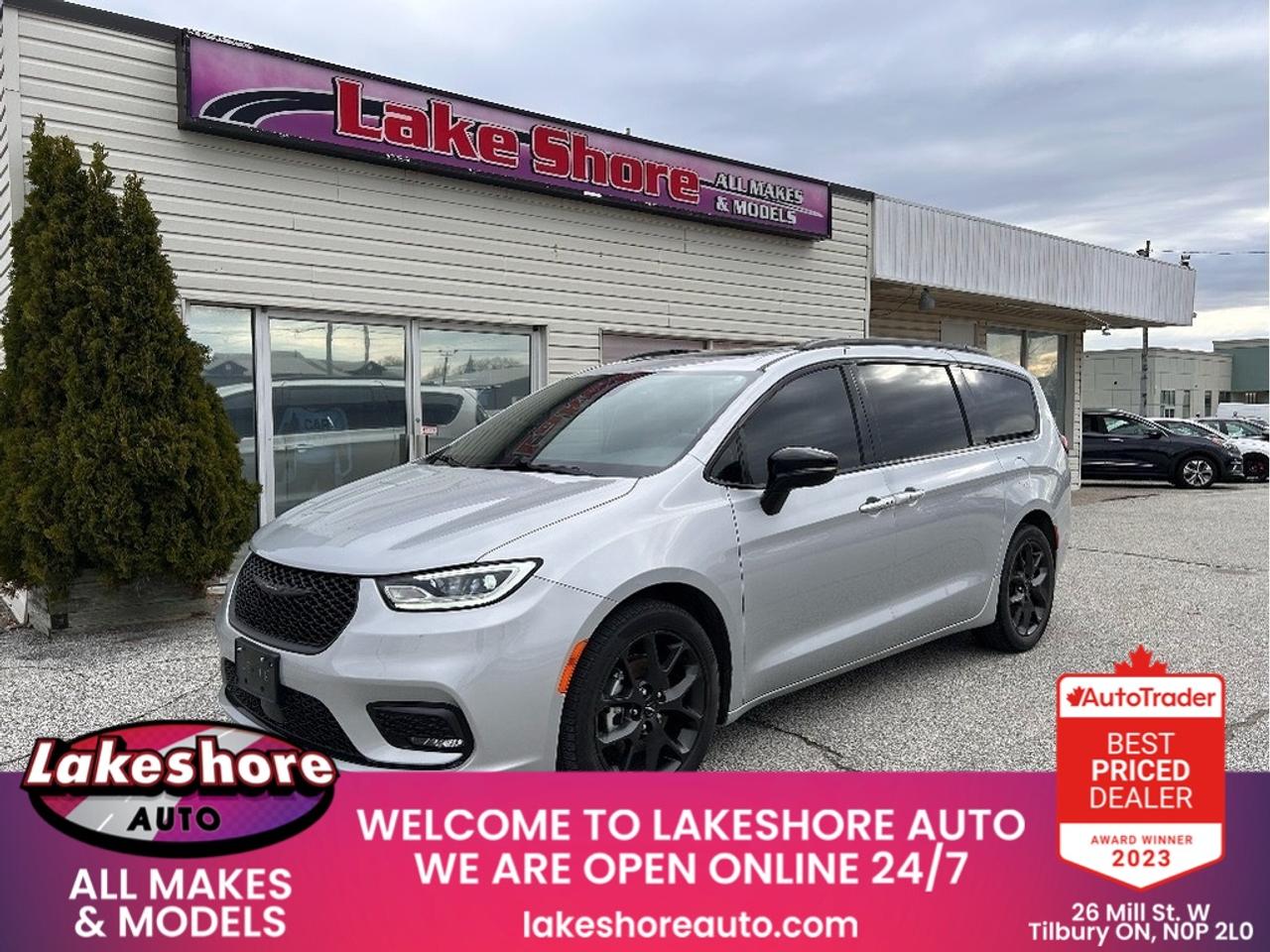 2023 Chrysler Pacifica Limited Photo