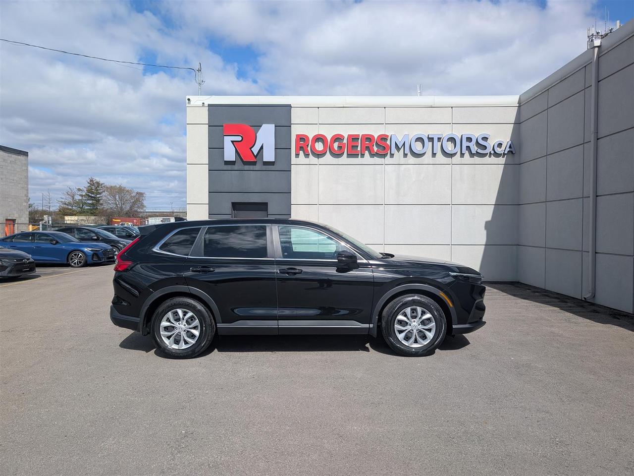 2025 Honda CR-V LX - REV CAM - HTD SEATS - TECH FEATS Photo