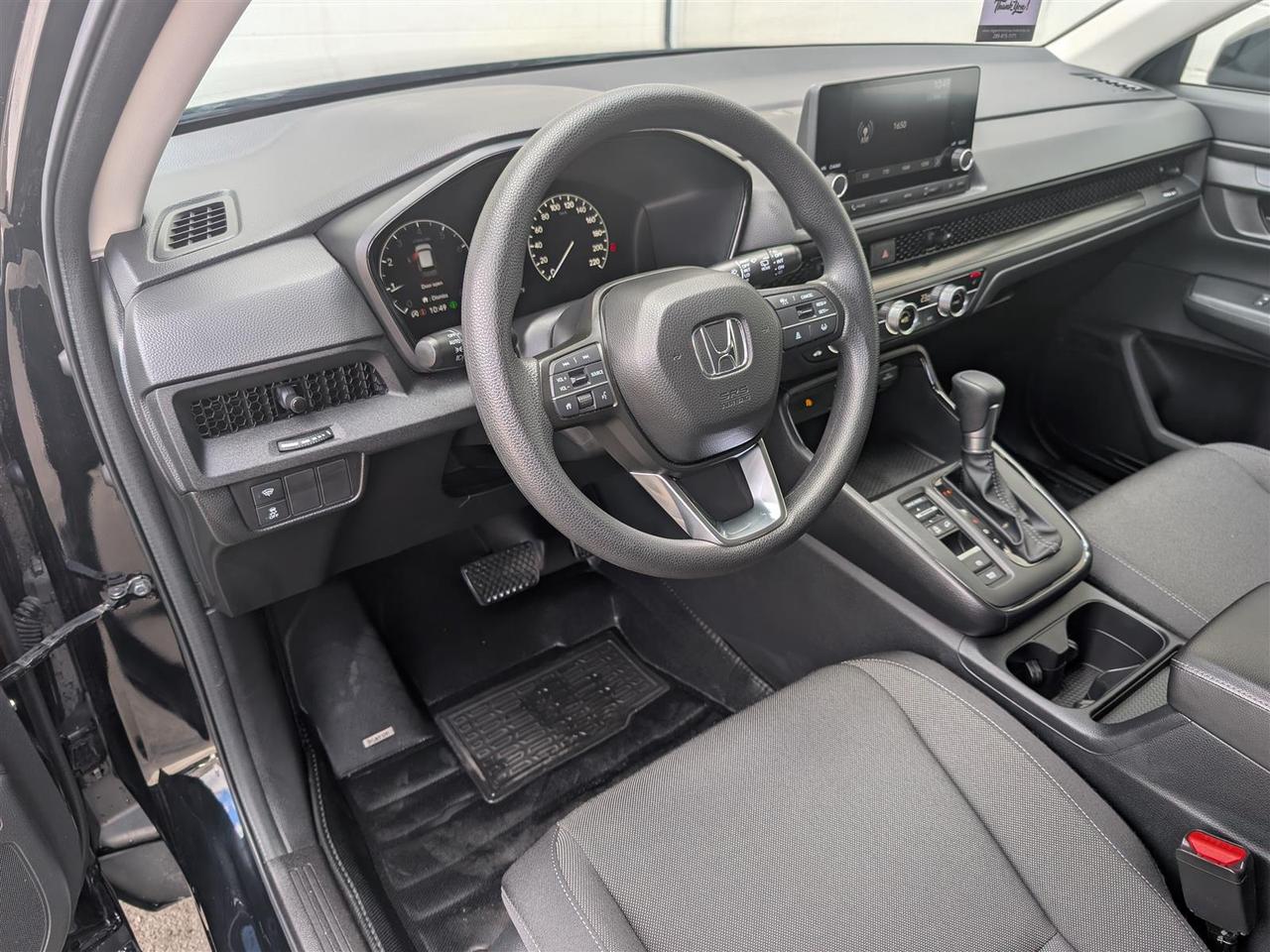 2025 Honda CR-V LX - REV CAM - HTD SEATS - TECH FEATS Photo