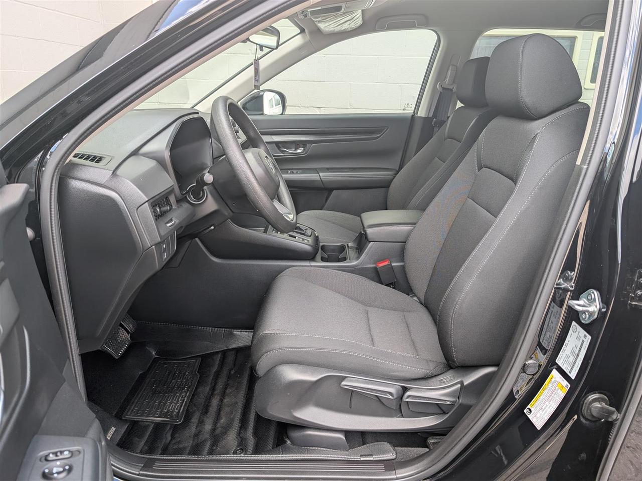 2025 Honda CR-V LX - REV CAM - HTD SEATS - TECH FEATS Photo