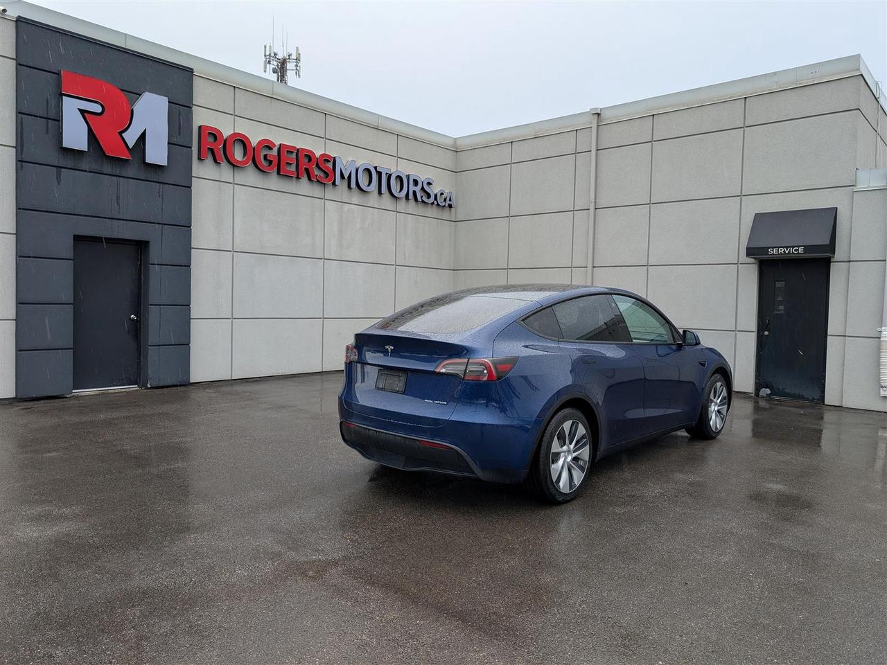 2021 Tesla Model Y LONG RANGE AWD - DUAL MOTOR Photo