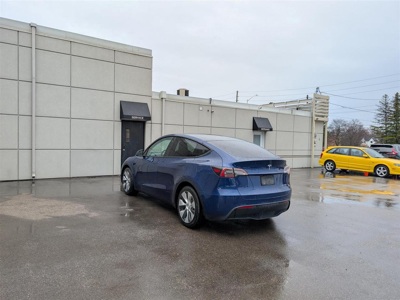2021 Tesla Model Y LONG RANGE AWD - DUAL MOTOR Photo