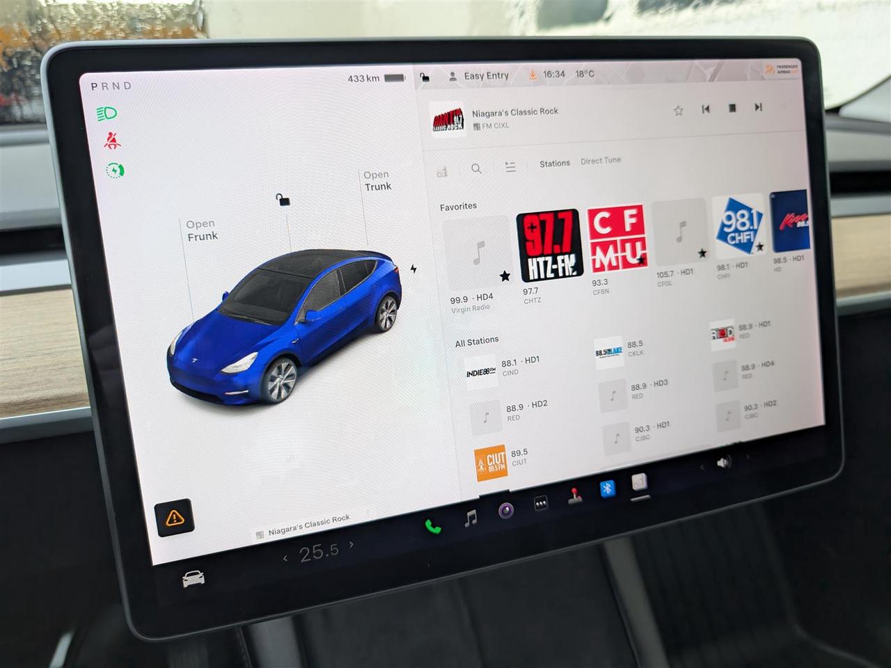 2021 Tesla Model Y LONG RANGE AWD - DUAL MOTOR Photo