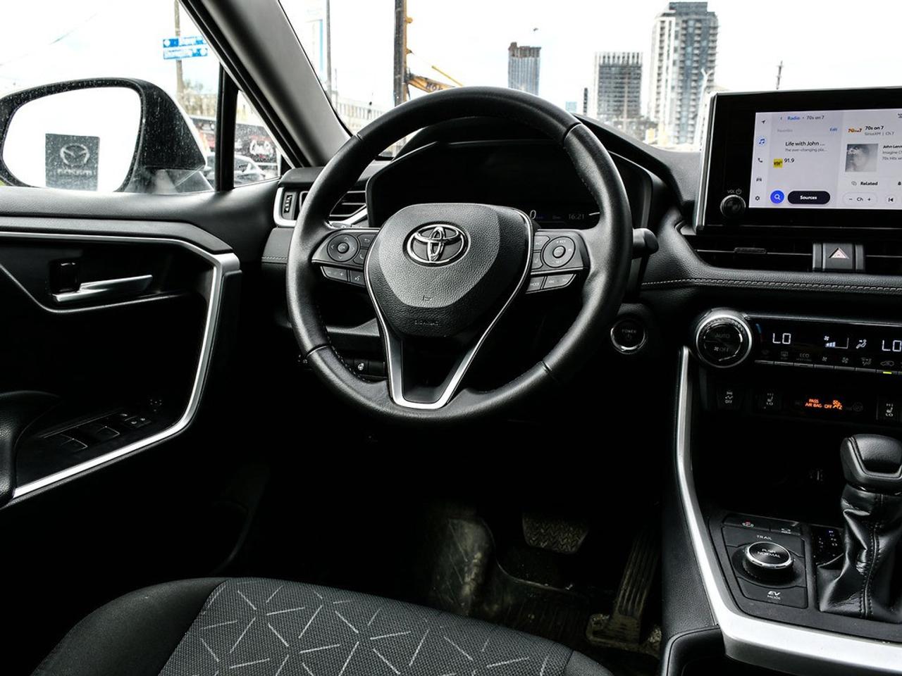 2023 Toyota RAV4 Hybrid XLE AWD Photo