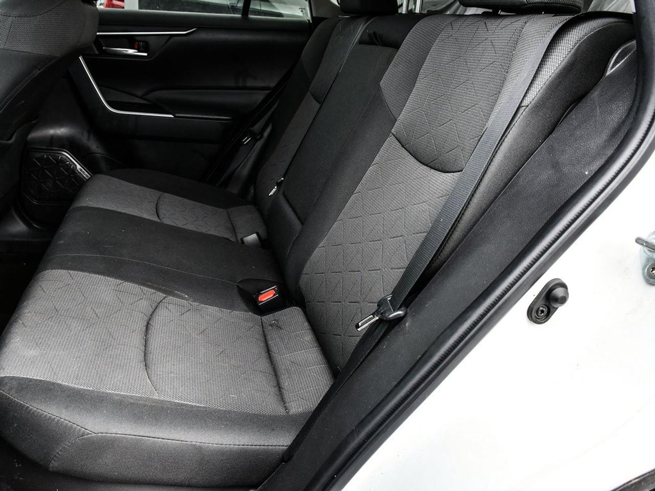 2023 Toyota RAV4 Hybrid XLE AWD Photo