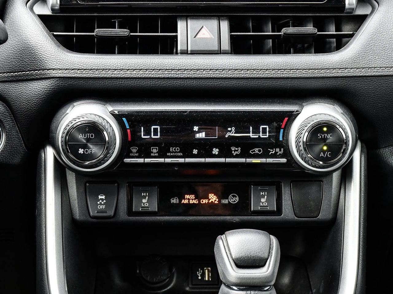 2023 Toyota RAV4 Hybrid XLE AWD Photo