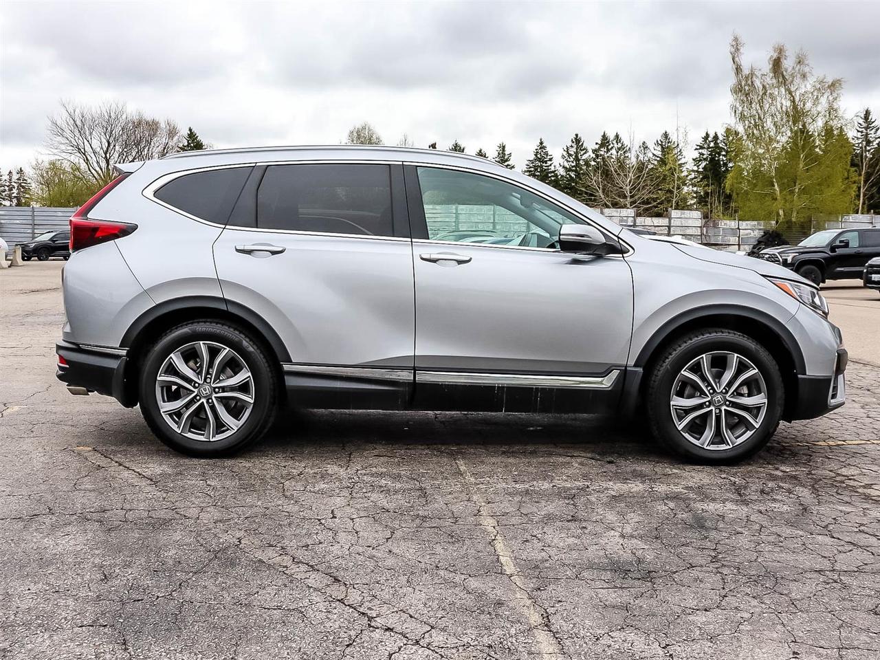 2022 Honda CR-V Touring Photo2