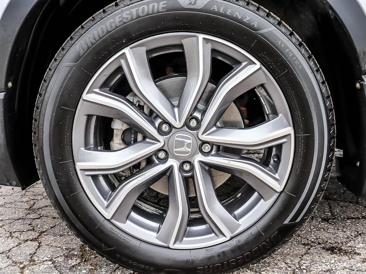 2022 Honda CR-V Touring Photo