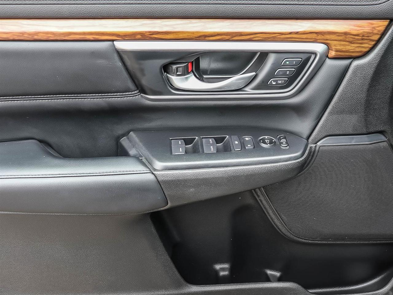 2022 Honda CR-V Touring Photo