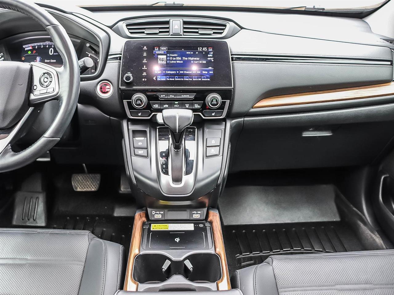 2022 Honda CR-V Touring Photo
