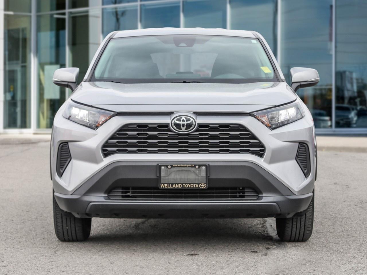 2022 Toyota RAV4 LE Photo