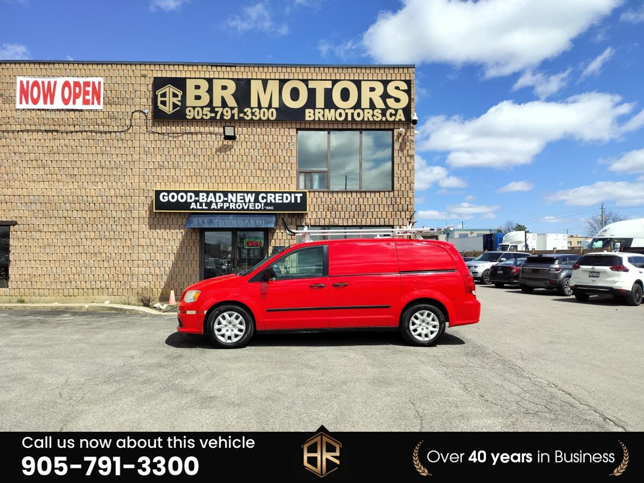 2015 RAM Cargo Van Base | No Accidents | Roof rack Photo3