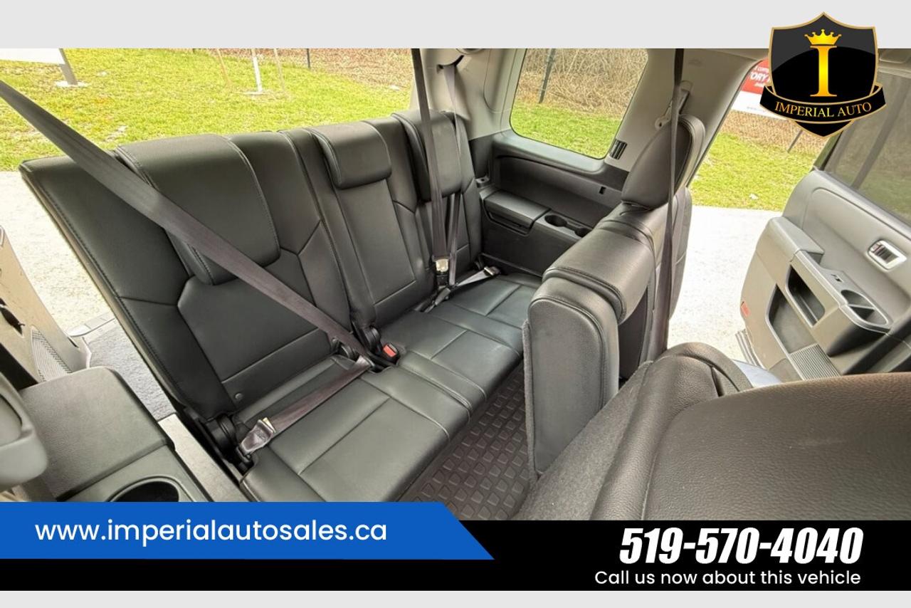2015 Honda Pilot Touring-8 Passenger Photo