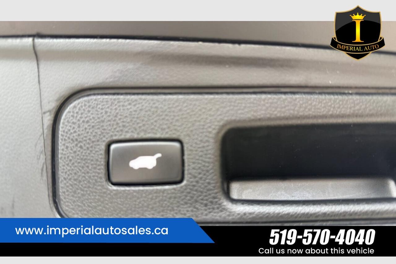 2015 Honda Pilot Touring-8 Passenger Photo