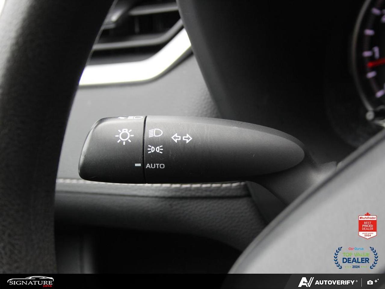 2022 Toyota RAV4 LE AWD  No Accident Carplay BSM Htd Seats Photo