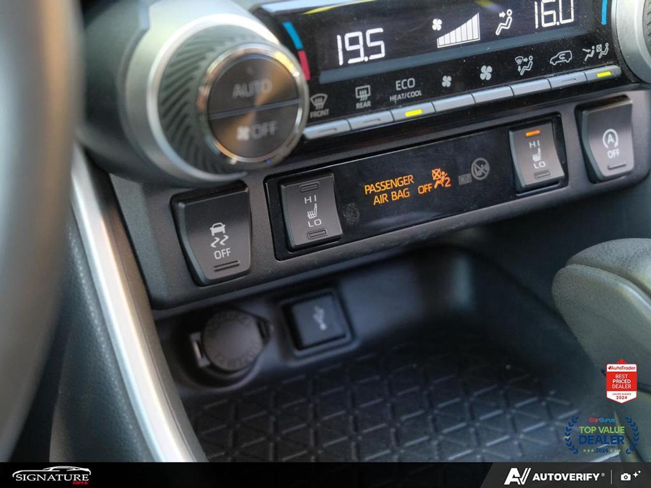 2021 Toyota RAV4 XLE AWD No Accident Sunroof Carplay BSM Photo