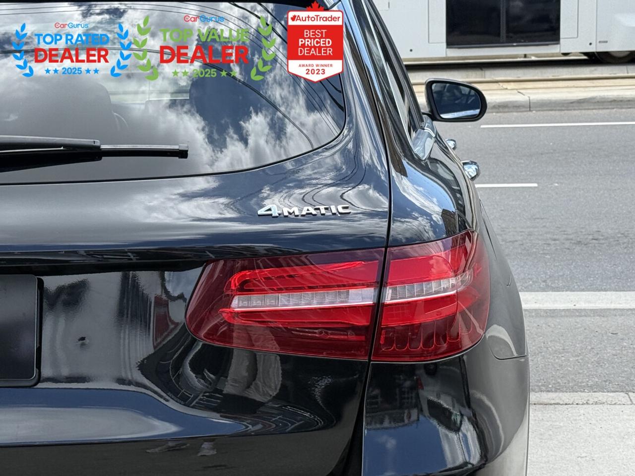 2018 Mercedes-Benz GLC-Class //AMG PKG | PANO | NAVI | LOADED Photo