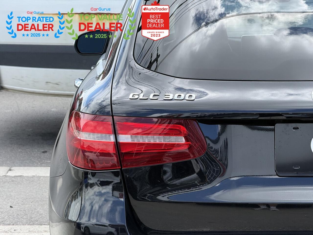 2018 Mercedes-Benz GLC-Class //AMG PKG | PANO | NAVI | LOADED Photo