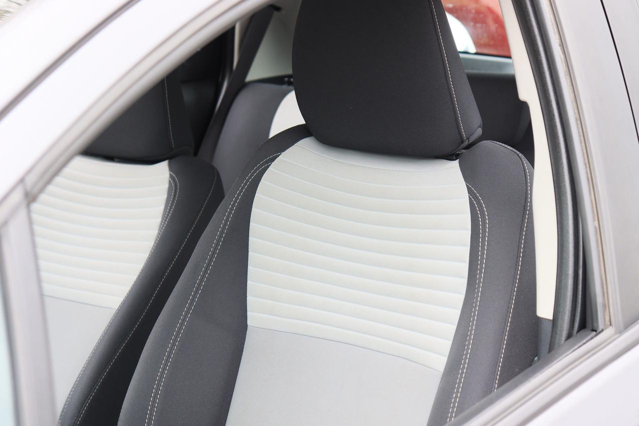2018 Toyota Yaris LE | Auto | Cam | Lane Assist | Toyota Maintained Photo
