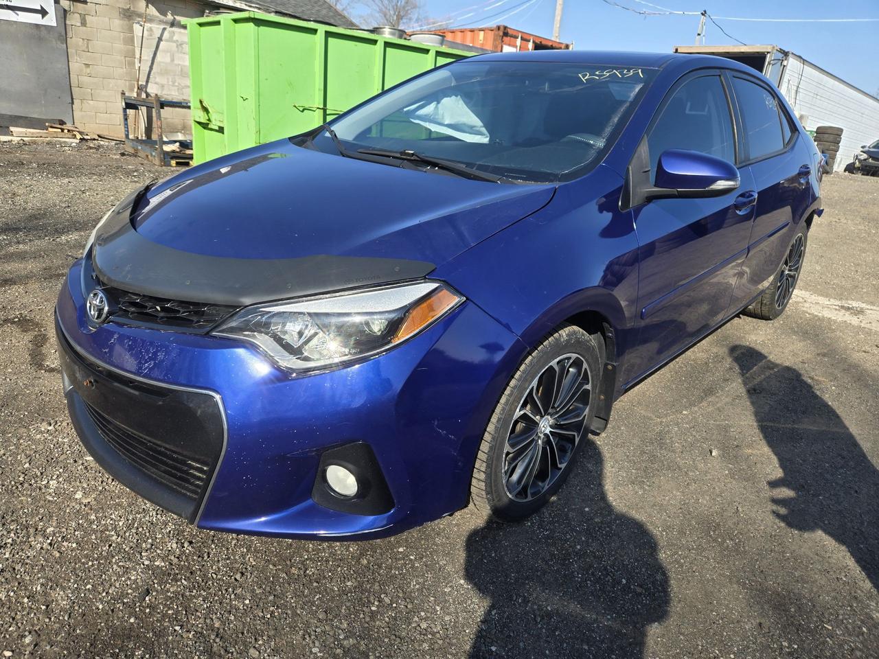 2015 Toyota Corolla S Photo0