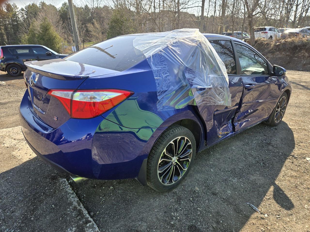 2015 Toyota Corolla S Photo