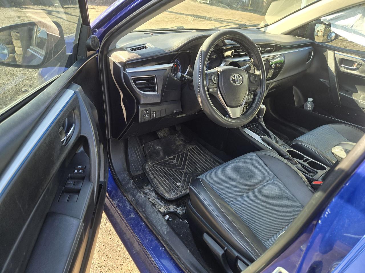 2015 Toyota Corolla S Photo