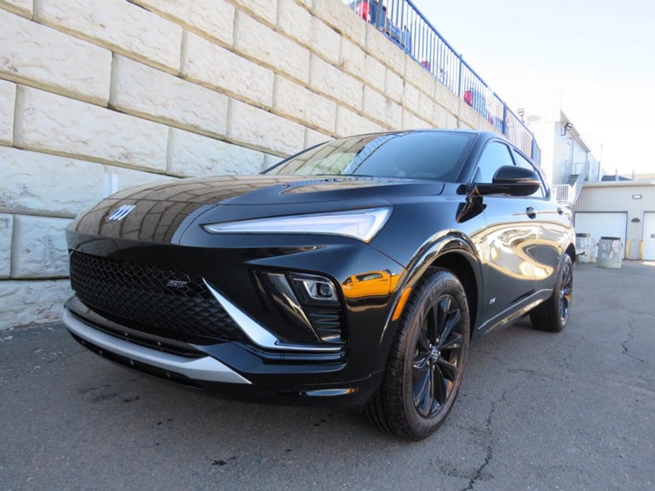 2WD Sport Utility Vehicle, FWD 4dr Sport Touring, 6-Speed Automatic, Turbocharged Gas 1.2L/