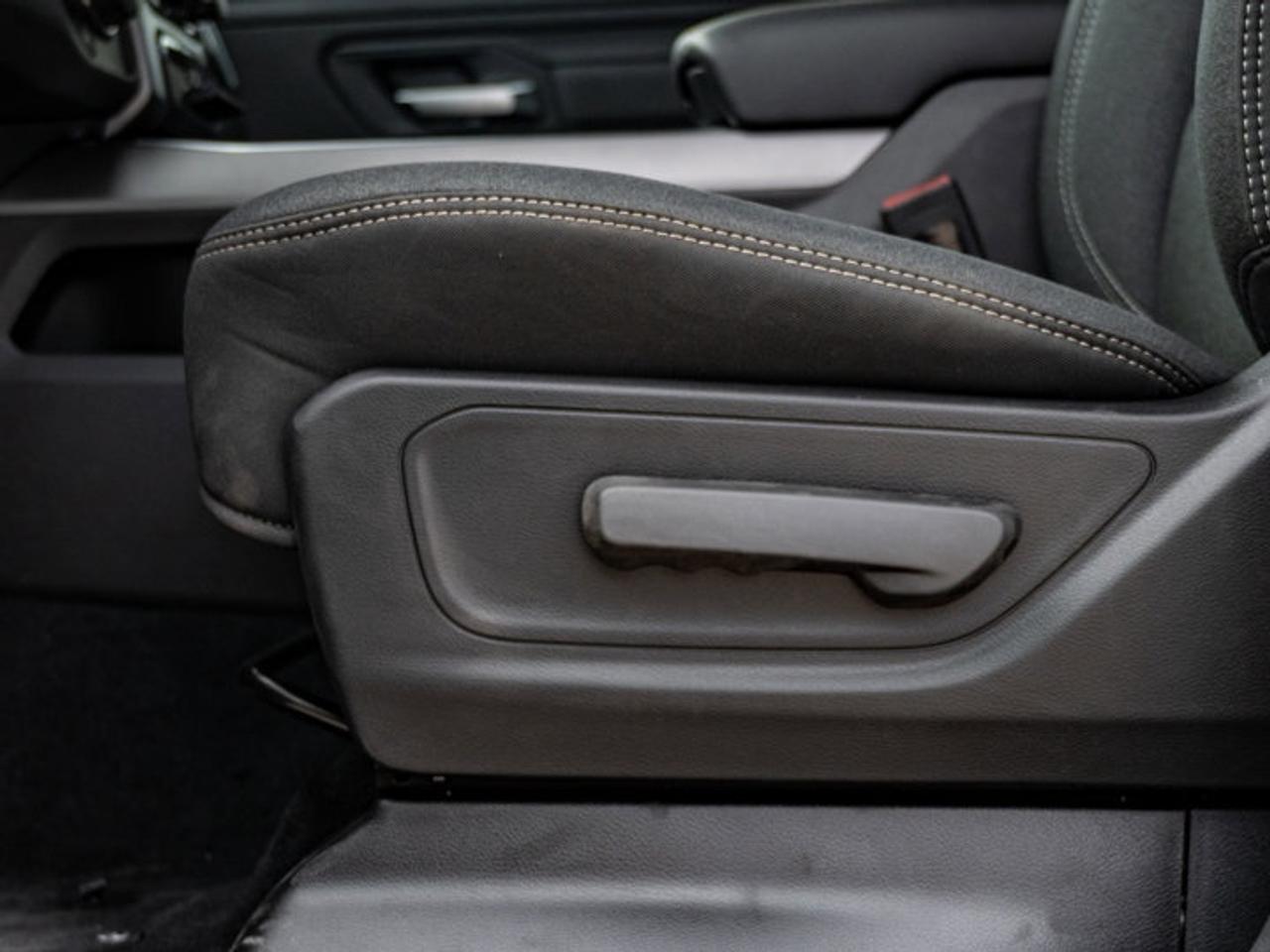 2026 RAM 1500 Express Photo