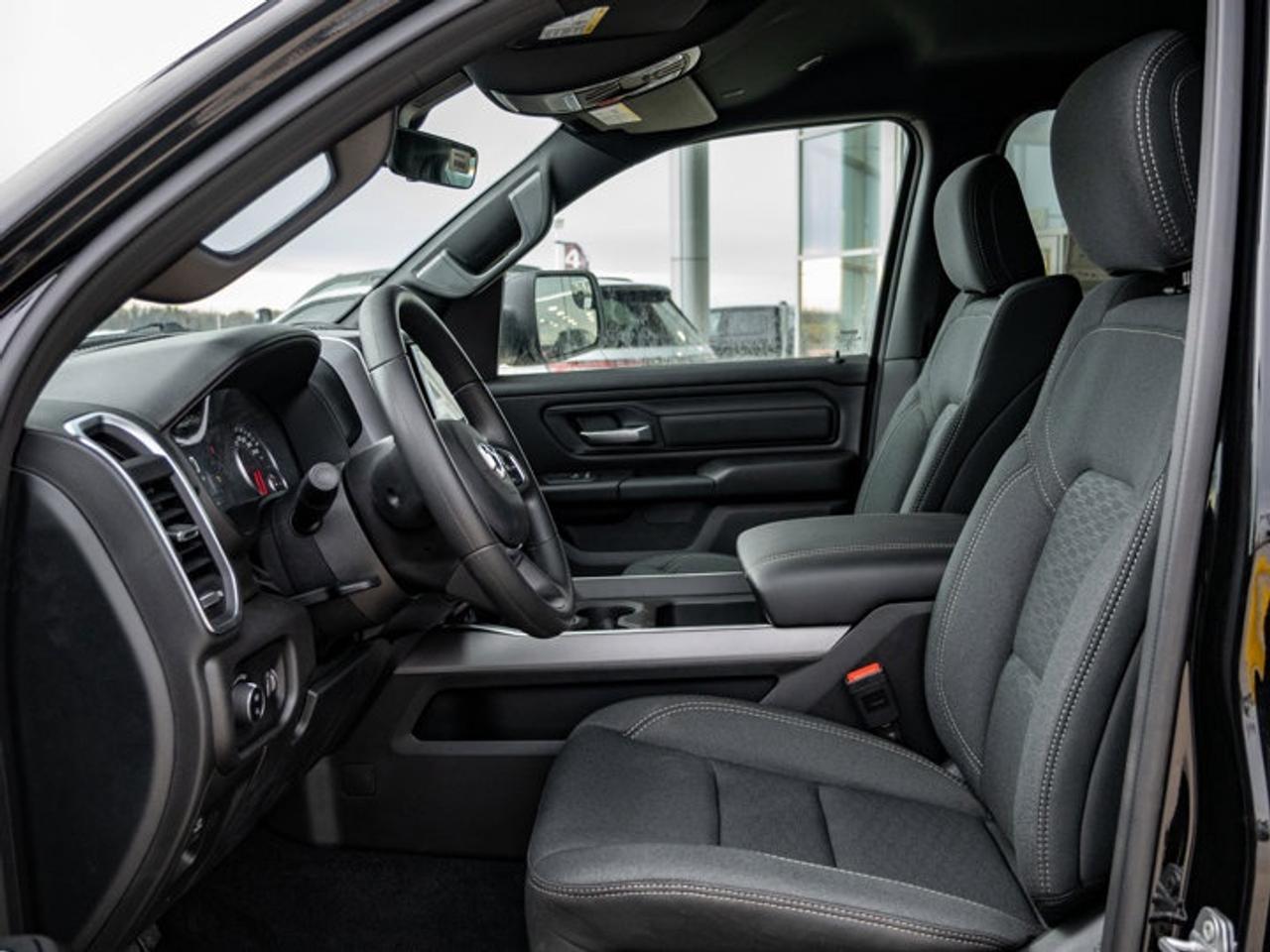 2026 RAM 1500 Express Photo