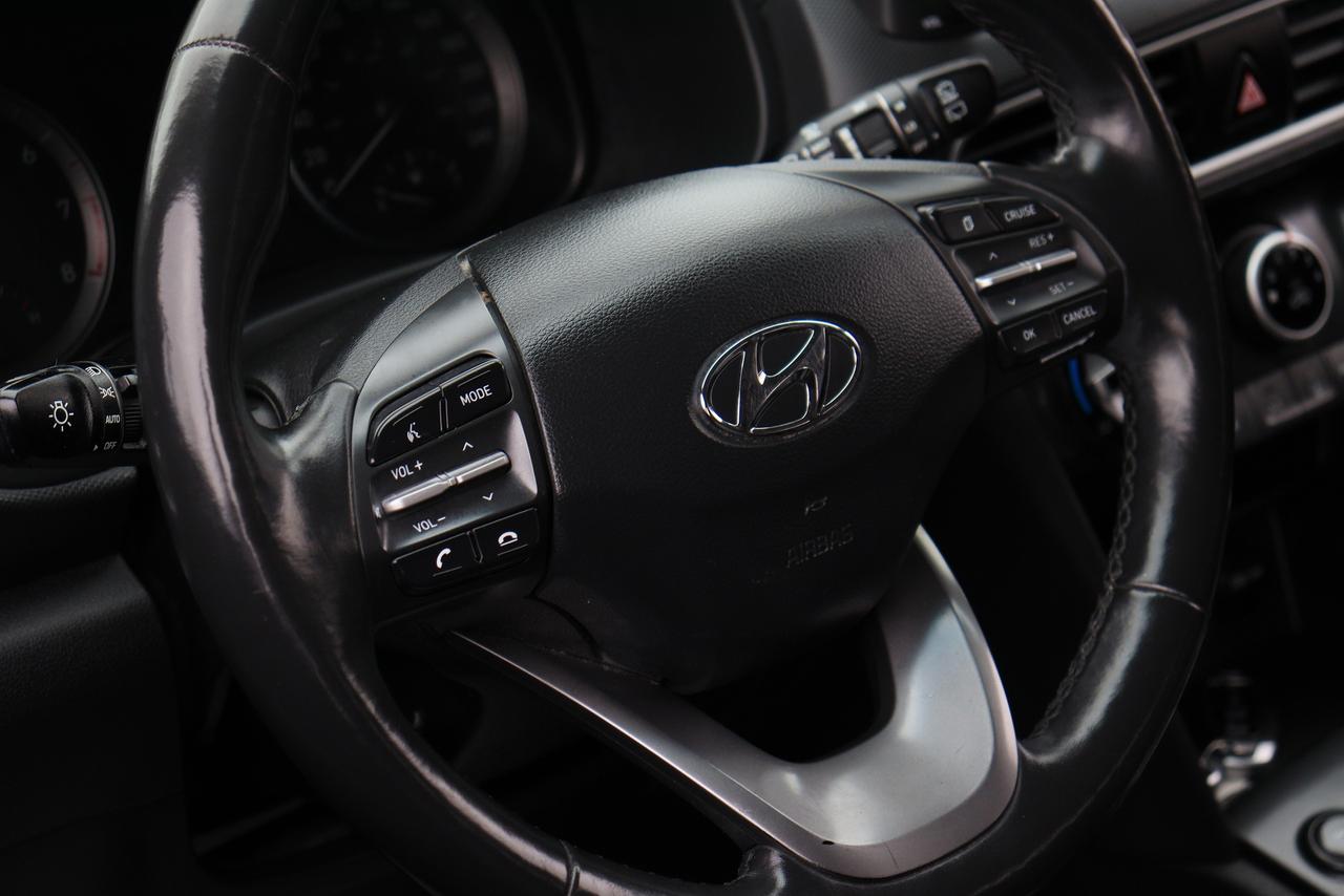 2018 Hyundai KONA Preferred | AWD | Cam | CarPlay | BSM | Tinted ++ Photo57