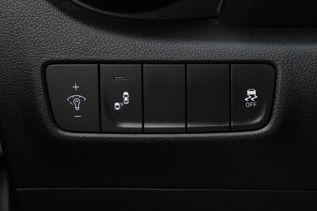 2018 Hyundai KONA Preferred | AWD | Cam | CarPlay | BSM | Tinted ++ Photo22