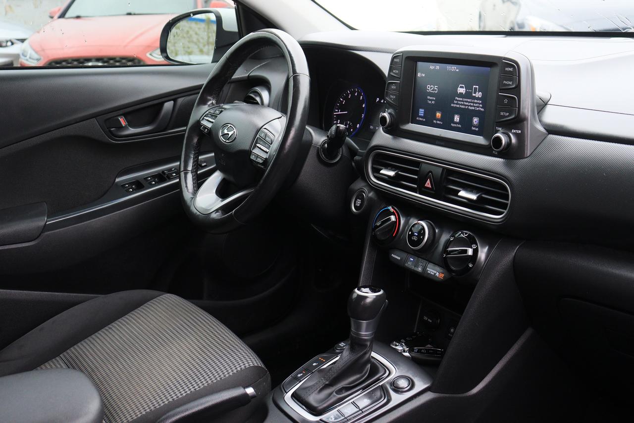 2018 Hyundai KONA Preferred | AWD | Cam | CarPlay | BSM | Tinted ++ Photo35