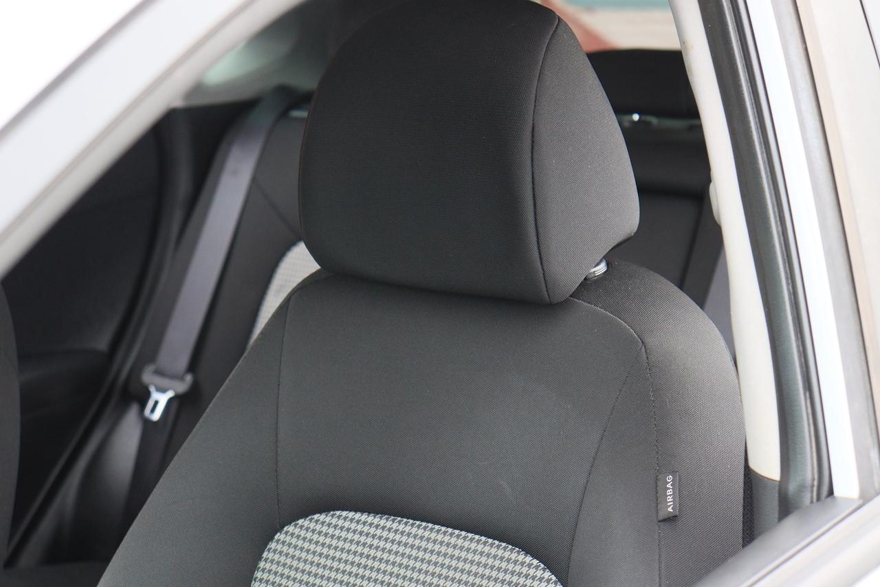 2018 Hyundai KONA Preferred | AWD | Cam | CarPlay | BSM | Tinted ++ Photo19