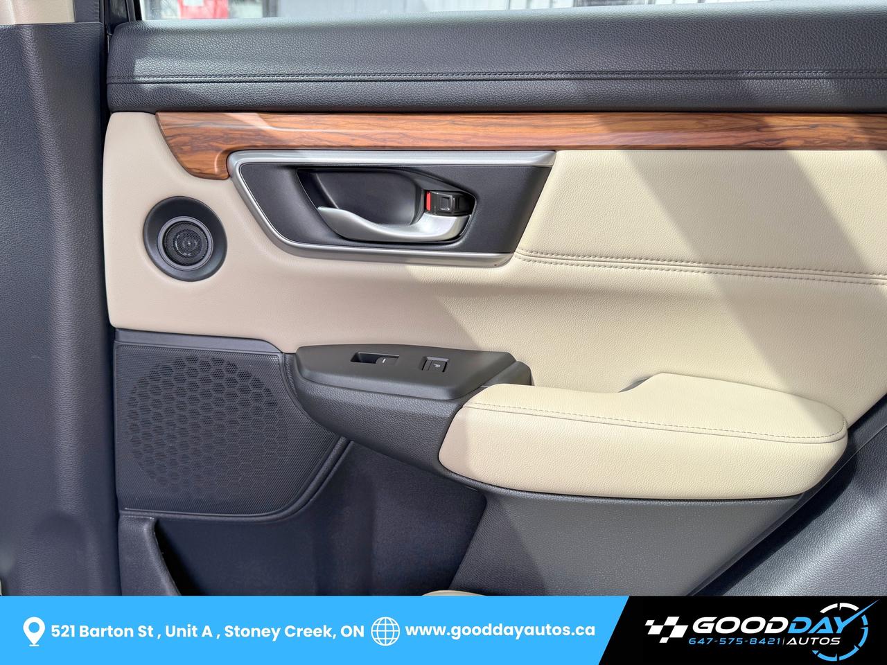 2018 Honda CR-V Touring FULLY LOADED CLEAN CARFAX SERVICE RECORDS Photo