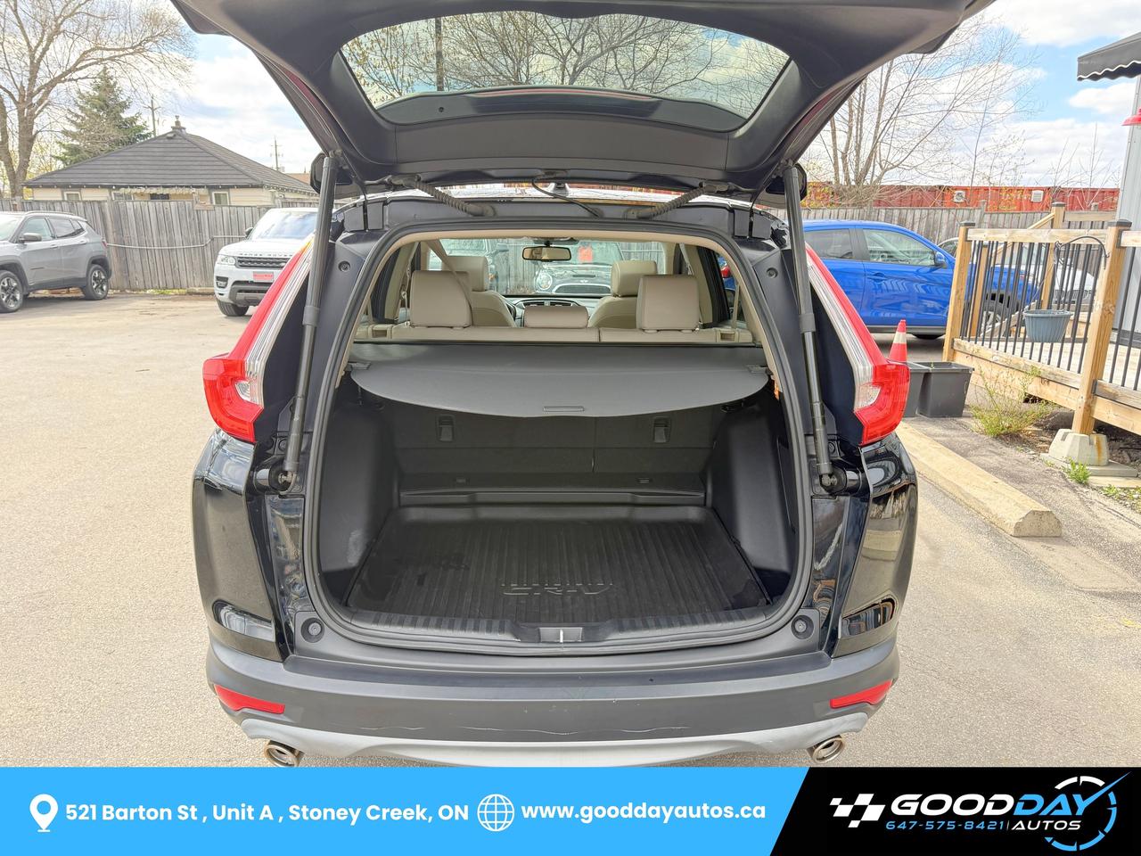 2018 Honda CR-V Touring FULLY LOADED CLEAN CARFAX SERVICE RECORDS Photo