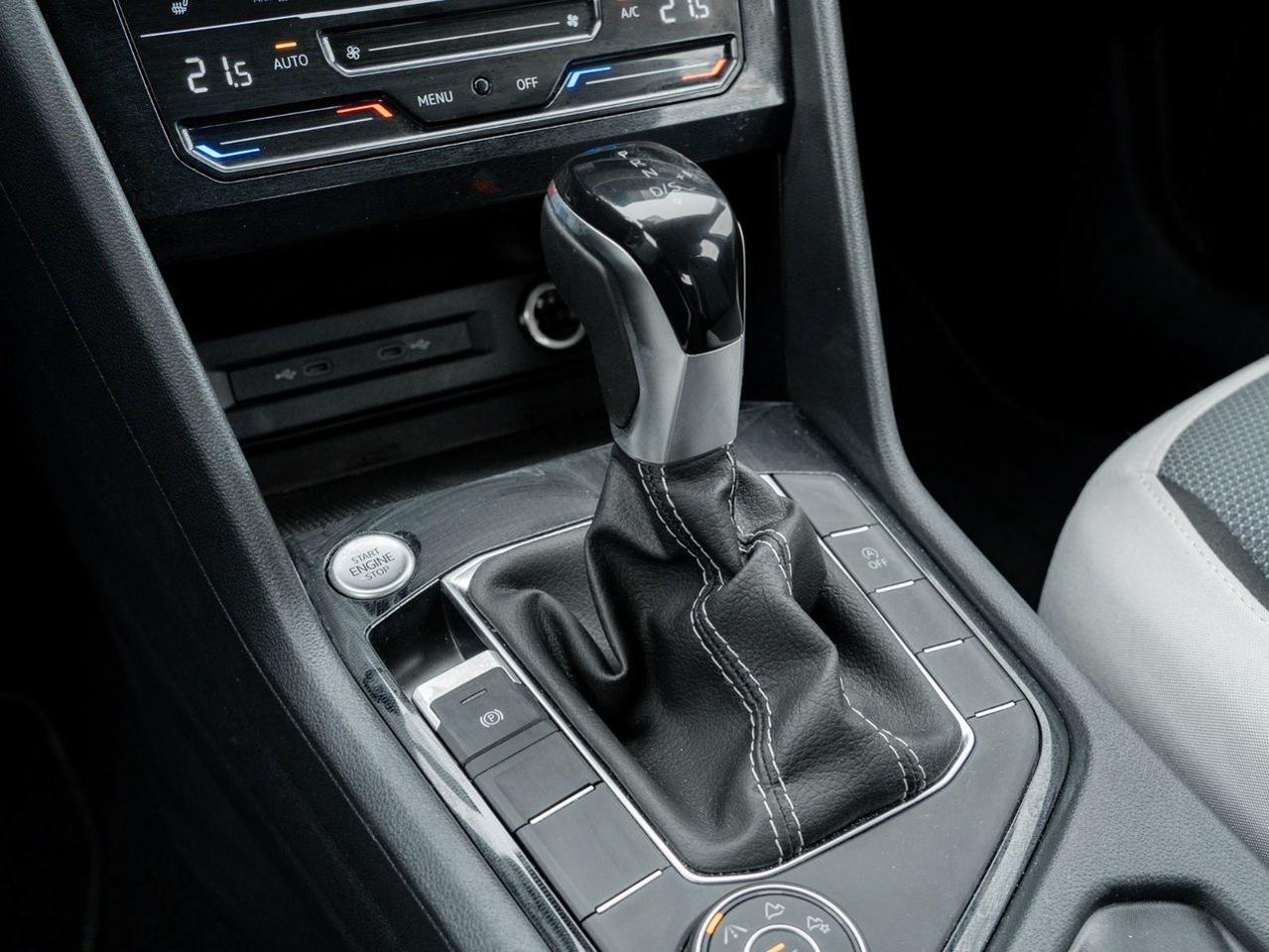 2025 Volkswagen Taos Trendline Photo