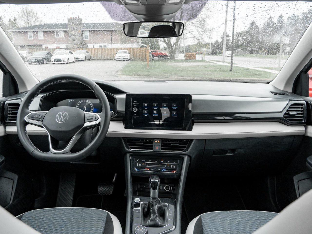 2025 Volkswagen Taos Trendline Photo