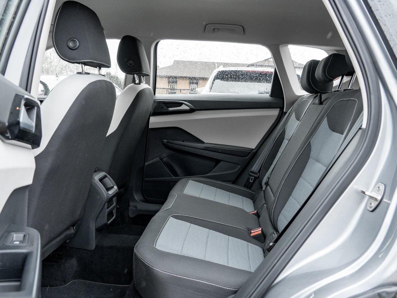 2025 Volkswagen Taos Trendline Photo