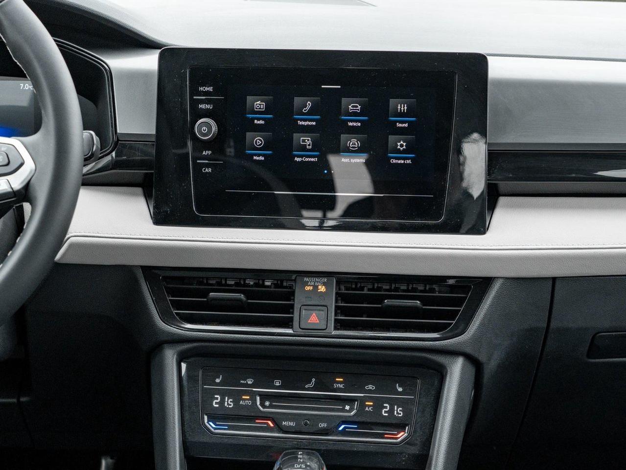 2025 Volkswagen Taos Trendline Photo