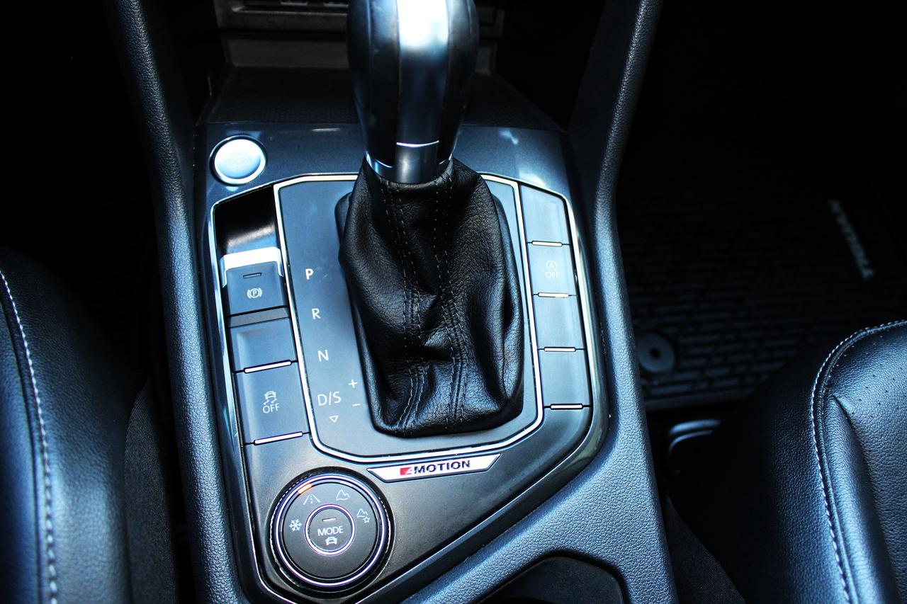 2018 Volkswagen Tiguan SE Photo