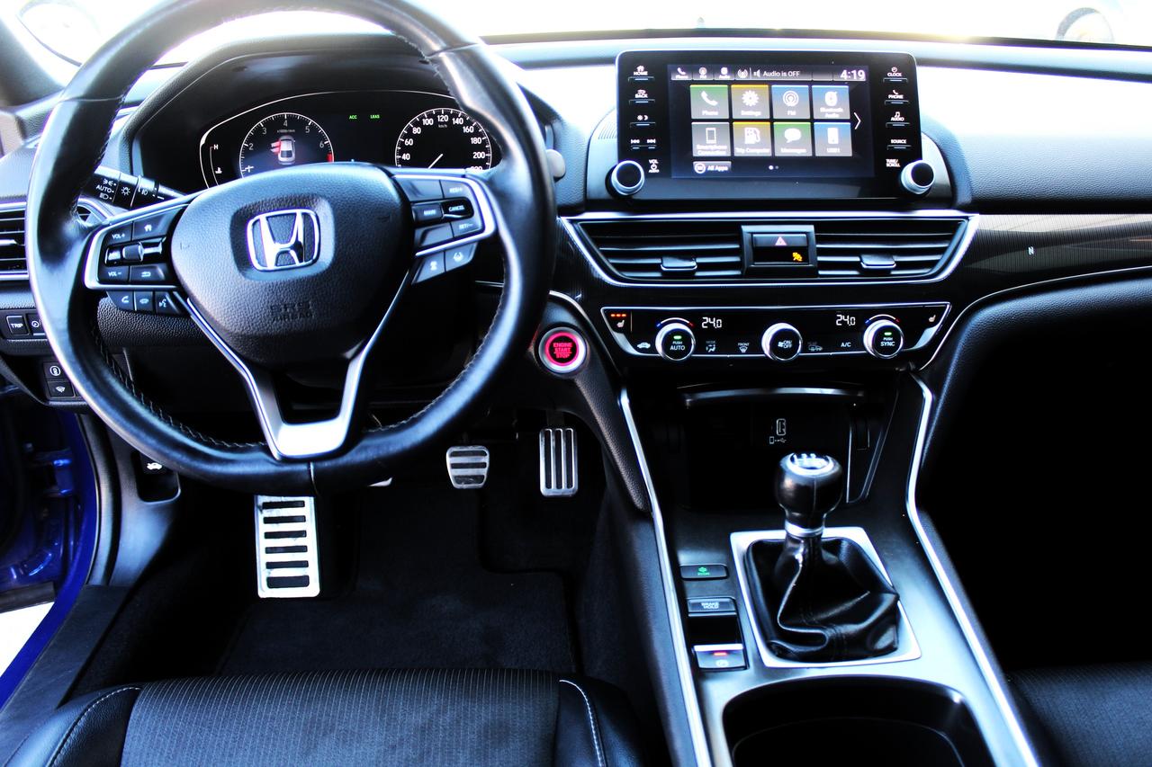 2018 Honda Accord Sport Photo