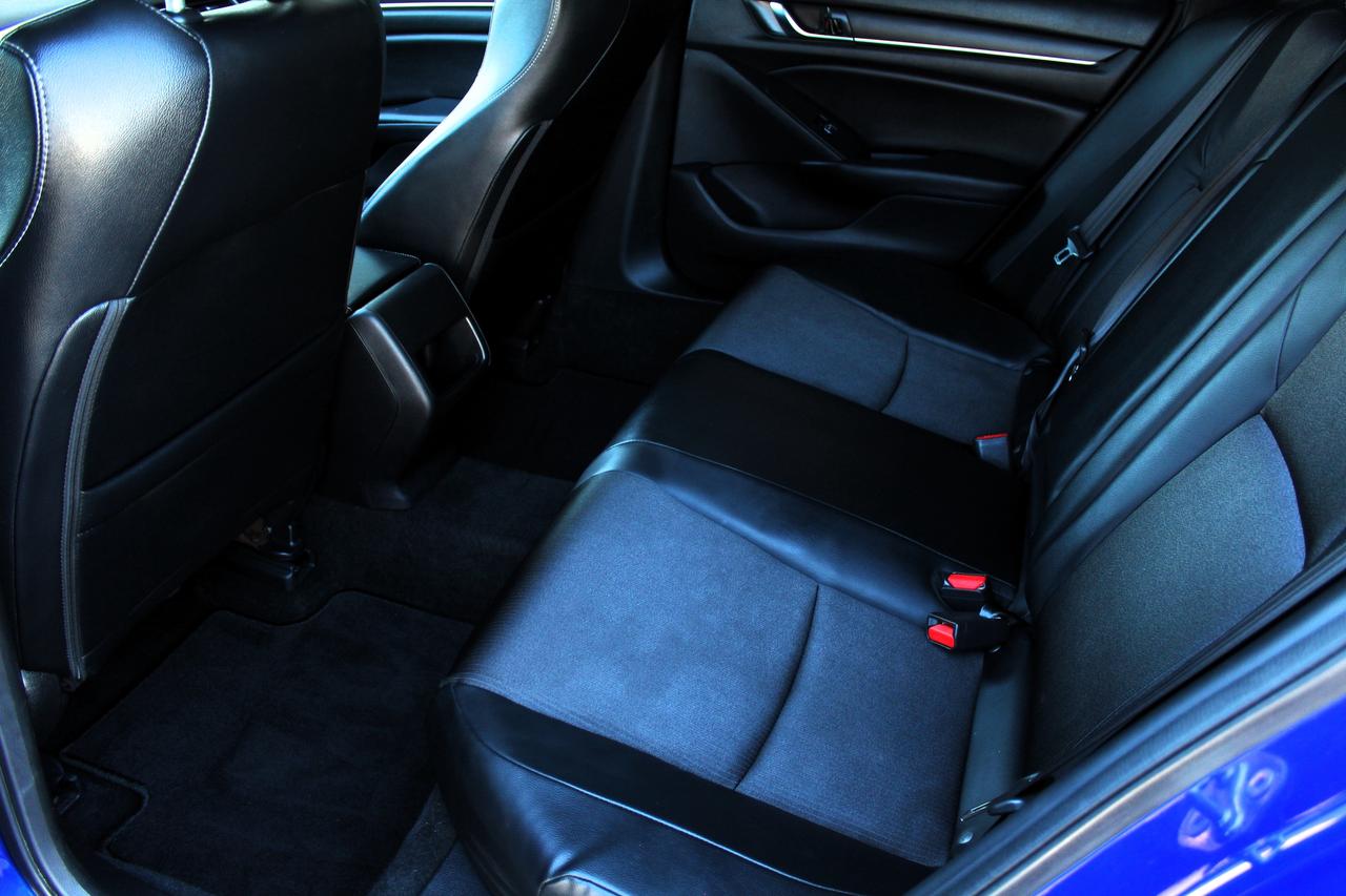 2018 Honda Accord Sport Photo
