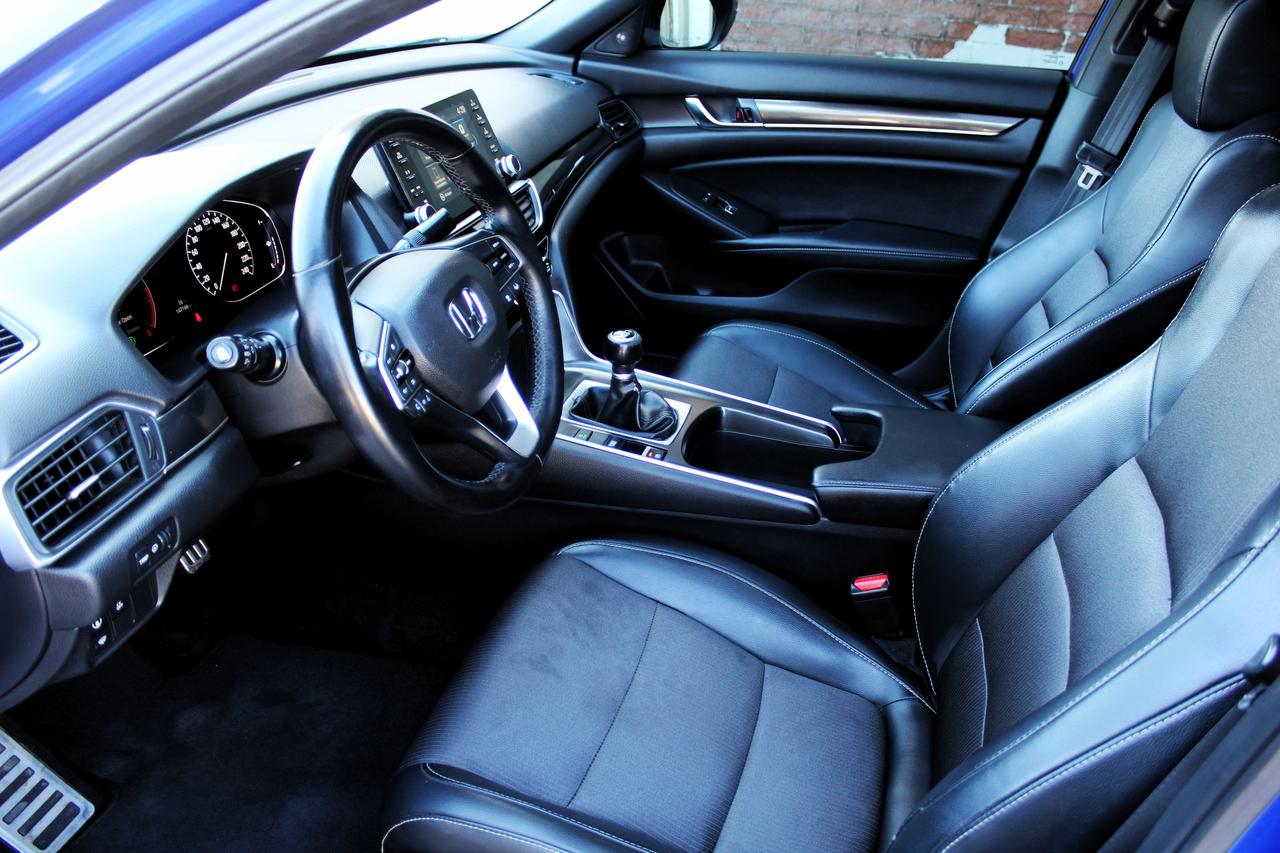 2018 Honda Accord Sport Photo
