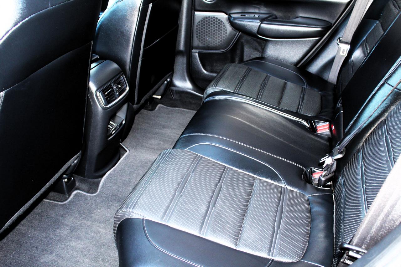 2017 Honda CR-V Touring Photo