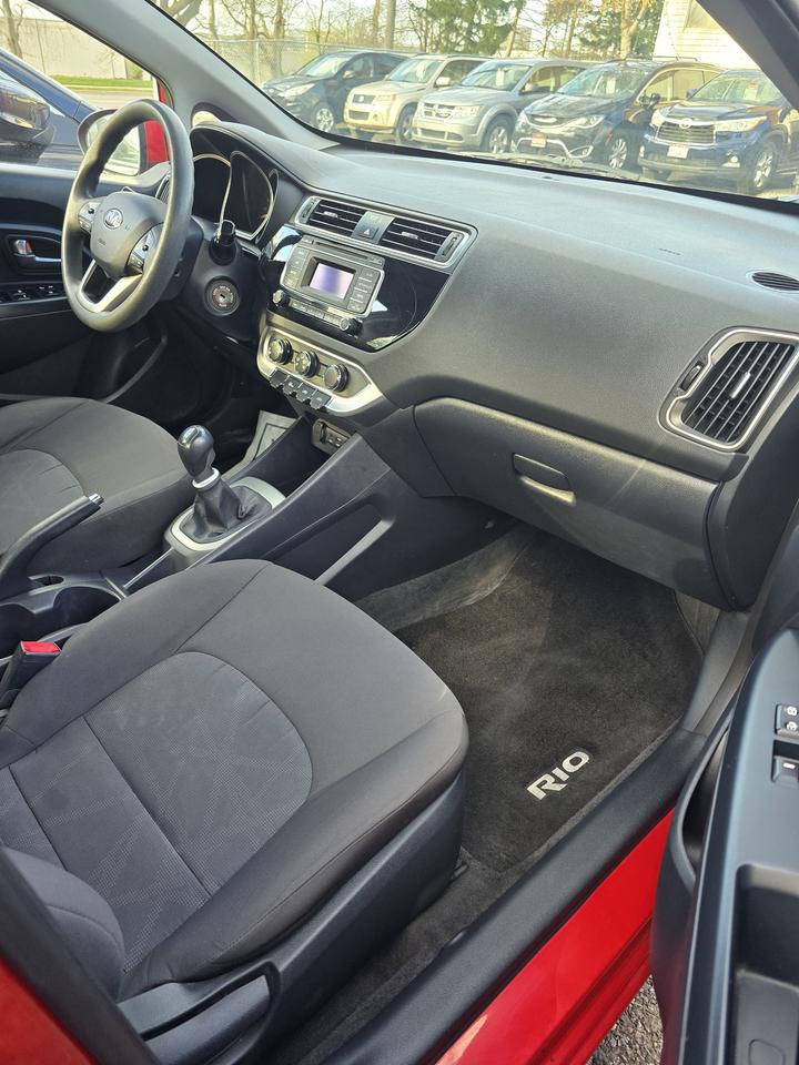 2016 Kia Rio LX Photo